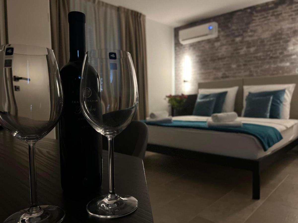 Arena Prestige Rooms Πούλα Εξωτερικό φωτογραφία