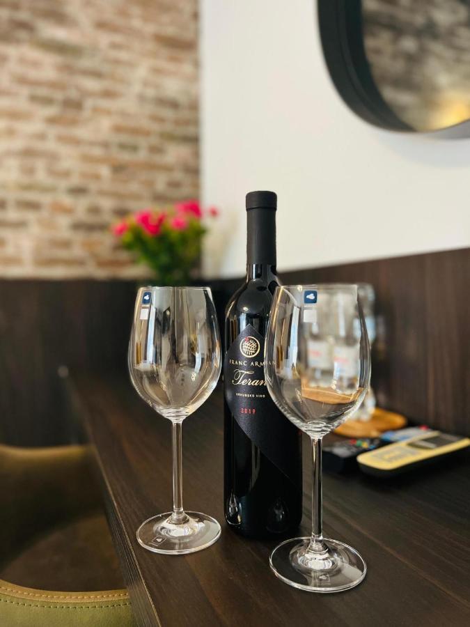 Arena Prestige Rooms Πούλα Εξωτερικό φωτογραφία